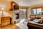 Living Room - Expedition Station - Keystone CO - 1 Bedroom